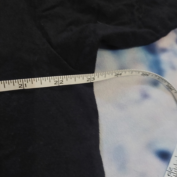 Dale Earnhardt Jr 2012 T-shirt - Picture 6 of 6